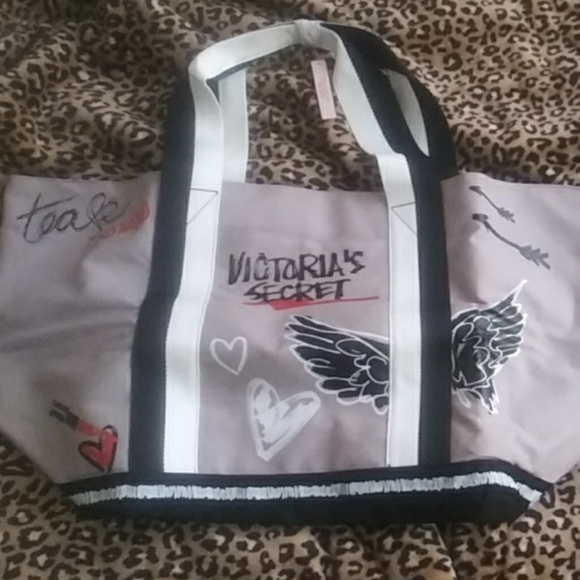 Large Victoria's Secret Tote Brand New - Picture 3 of 6